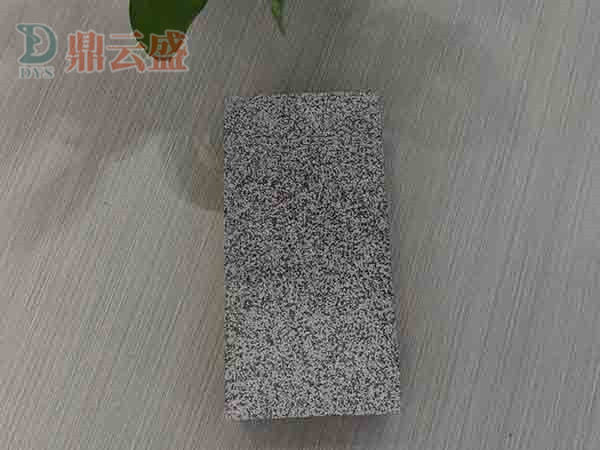 面层透水砖
